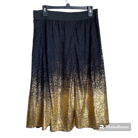 LuLaRoe Dresses & Skirts - LuLaRoe Lola Black Lace Metallic Gold Ombré Skirt